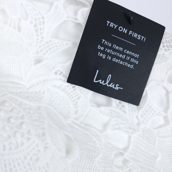 New Lulu's White Lace Lined Dress Sz M - Picture 11 of 11